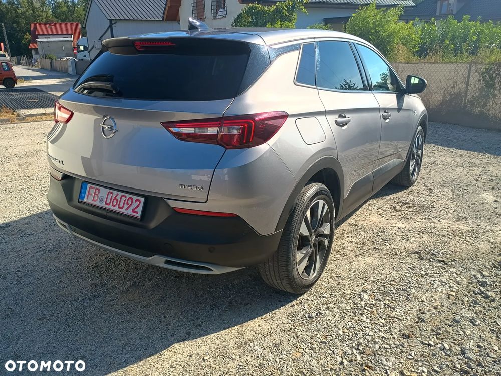 Opel Grandland X 1.2 Start/Stop Business Elegance - 4