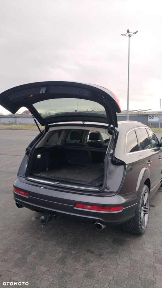 Audi Q7 - 7