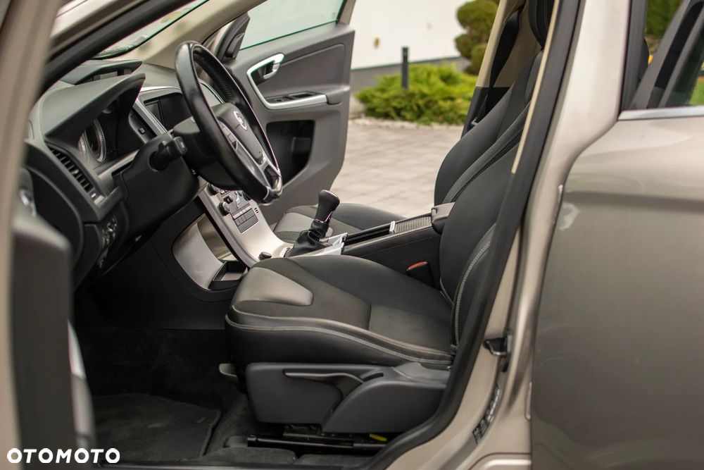 Volvo XC 60 - 6