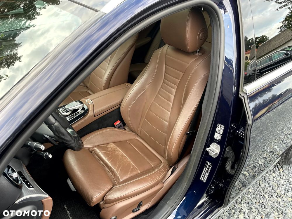 Mercedes-Benz Klasa E 220 d 4Matic 9G-TRONIC Avantgarde - 18