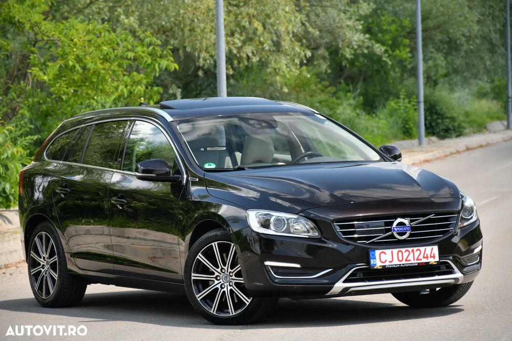 Volvo V60 D6 Plug-In-Hybrid AWD Geartronic Summum - 16