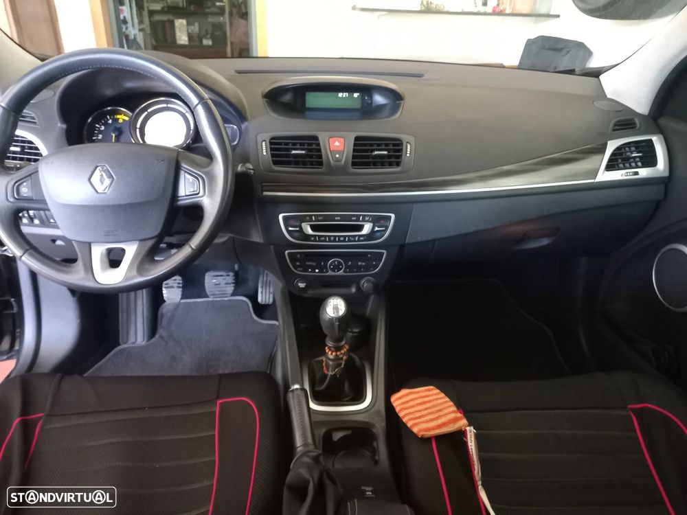 Renault Mégane 1.5 dCi Dynamique S - 3