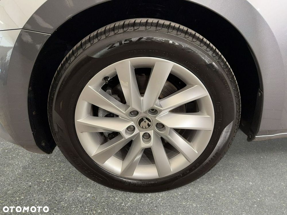 Skoda Superb 2.0 TSI DSG Style - 11