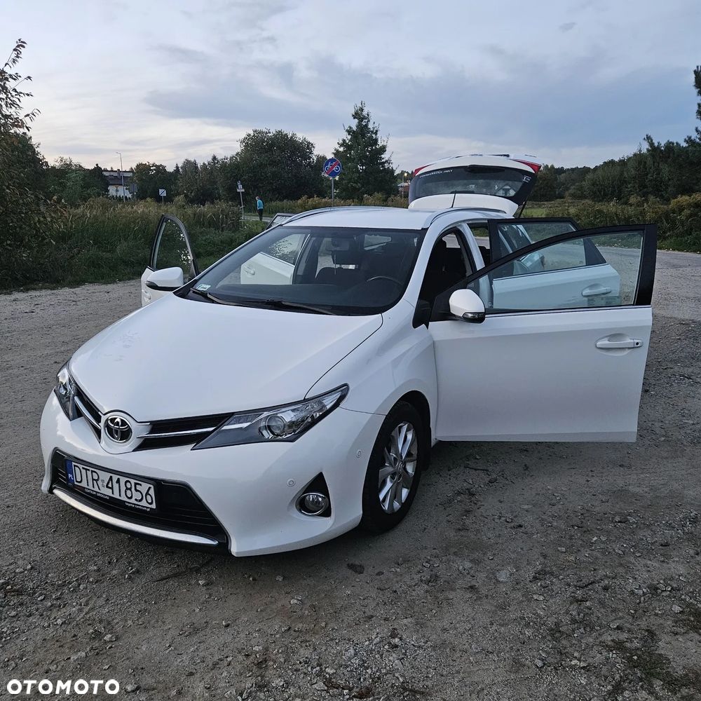 Toyota Auris 1.33 VVT-i Premium Comfort - 22