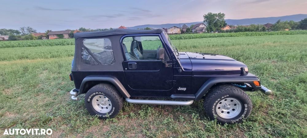 Jeep Wrangler - 32