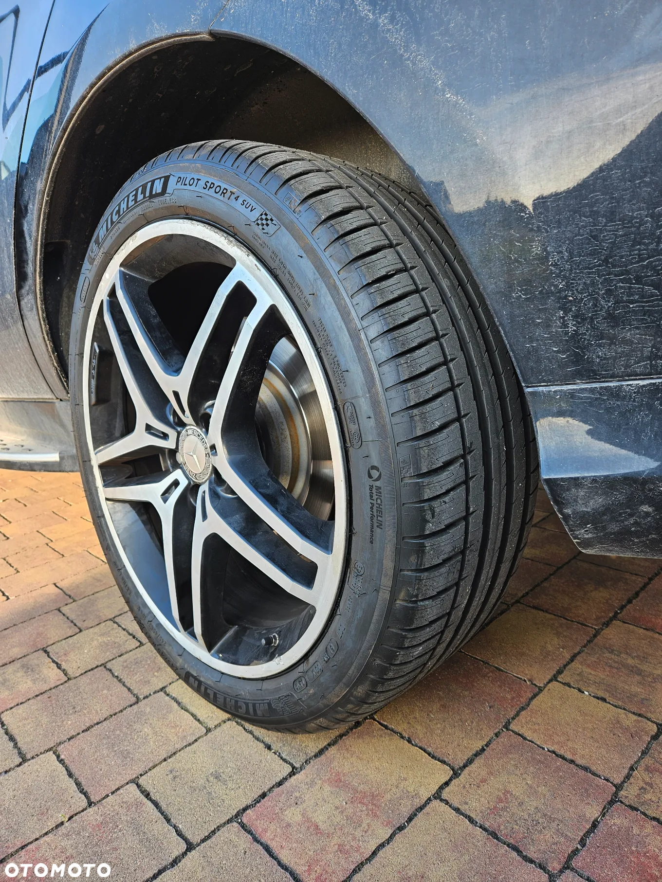 Mercedes-Benz GLE 500 e 4-Matic - 9