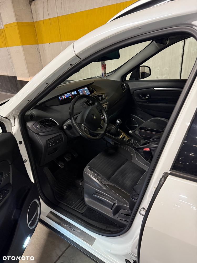Renault Scenic Energy dCi 130 Euro 6 S&S Xmod Bose Edition - 12