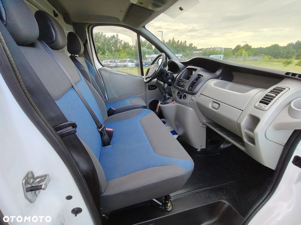Renault Trafic - 22