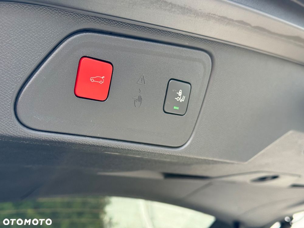 Peugeot 3008 1.6 PureTech GT S&S EAT8 - 9