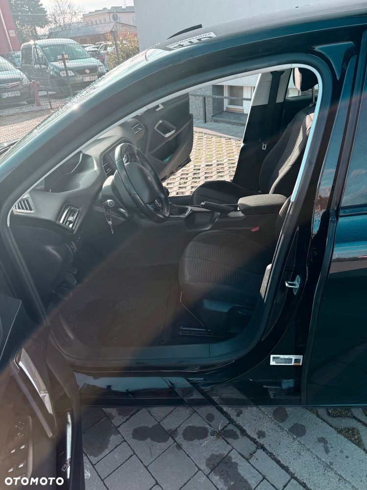 Peugeot 308 - 18