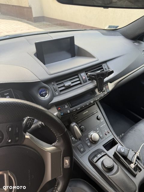 Lexus CT 200h F Sport Edition - 7