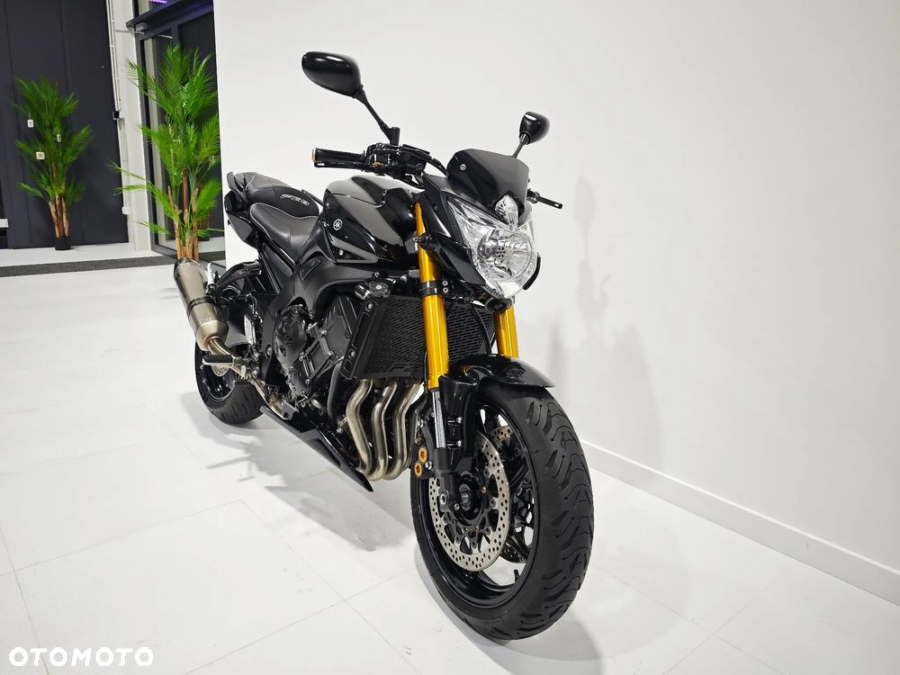 Yamaha FZ - 8
