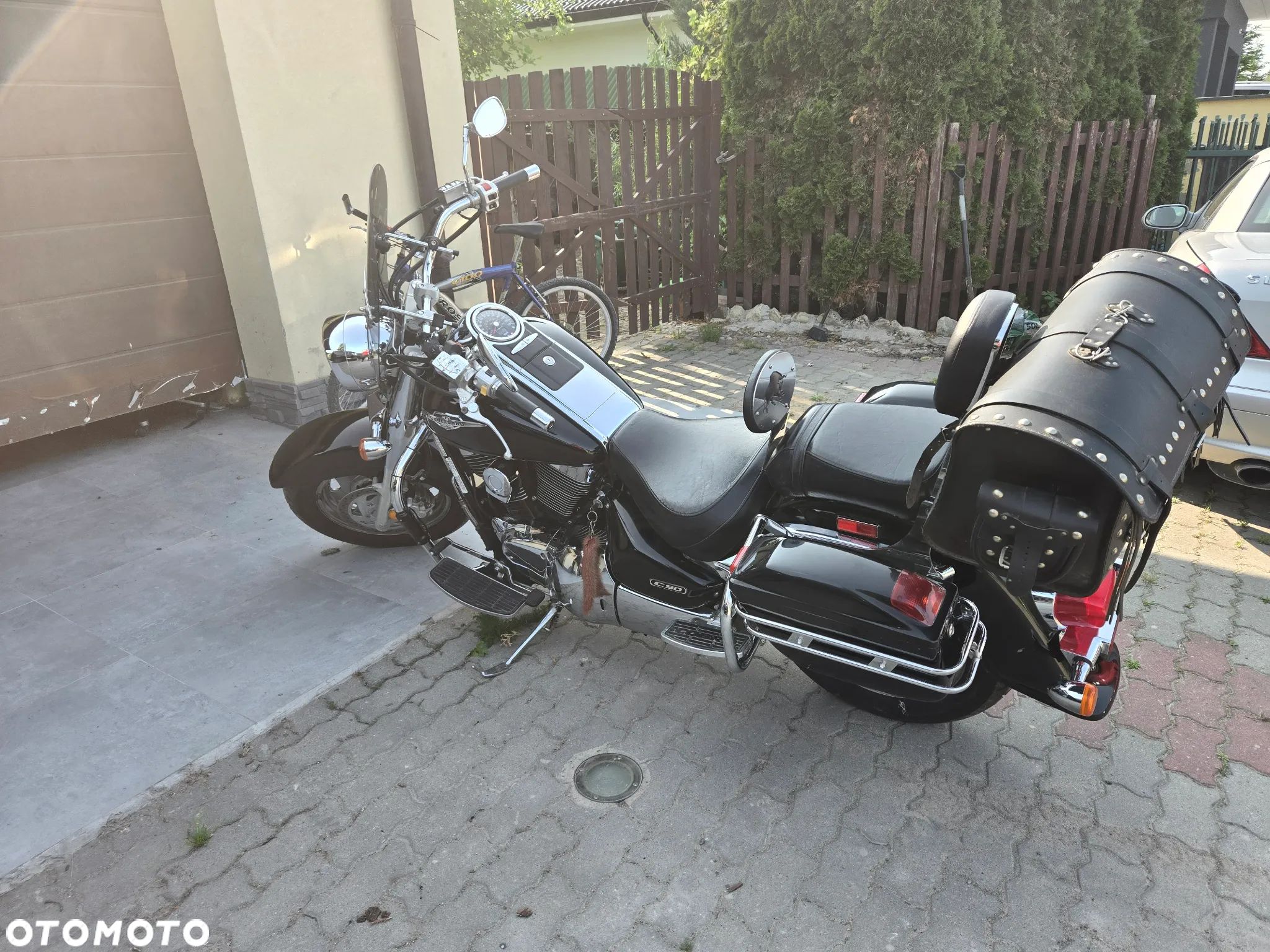 Suzuki Boulevard - 1