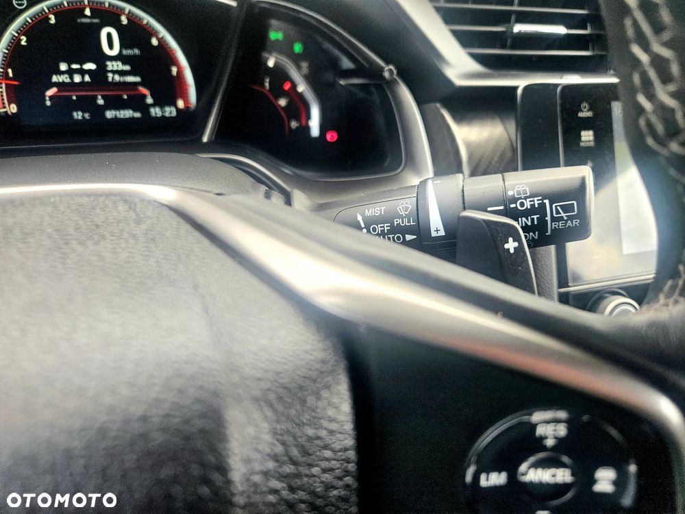 Honda Civic 1.5 i-VTEC Turbo CVT Sport - 30