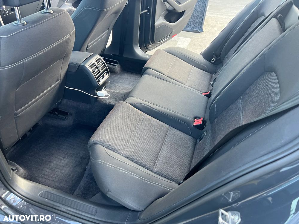Volkswagen Passat 2.0 TDI SCR 4Motion DSG Highline - 7