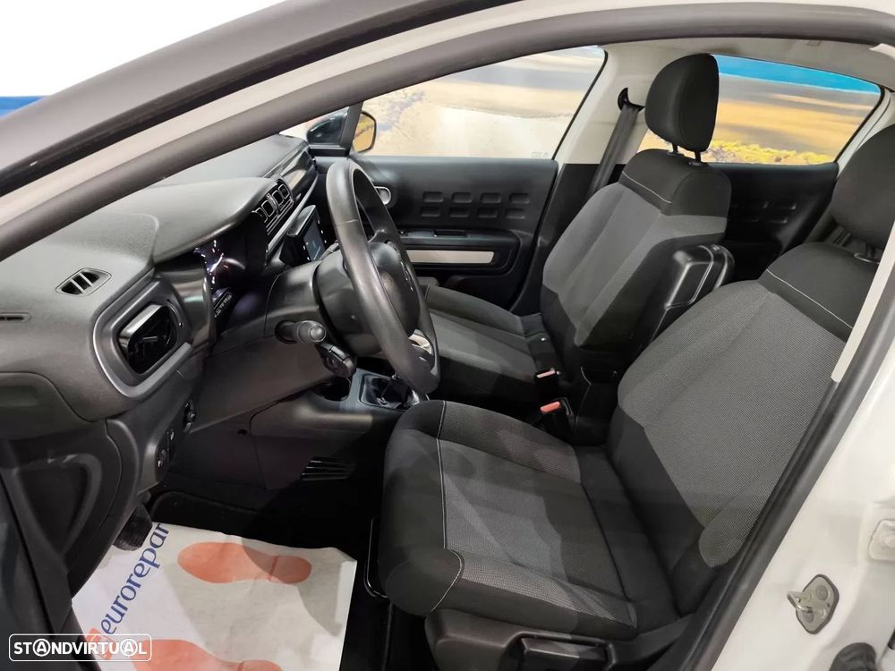 Citroën C3 1.2 PureTech Shine EAT6 - 10