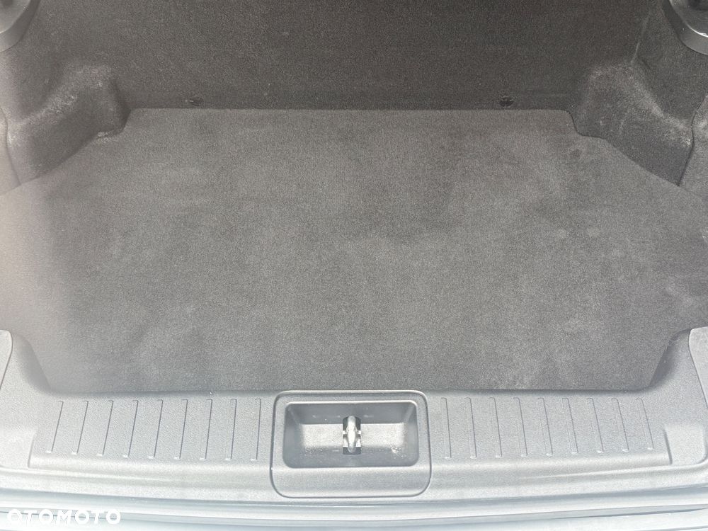 Mercedes-Benz SL 63 AMG - 30