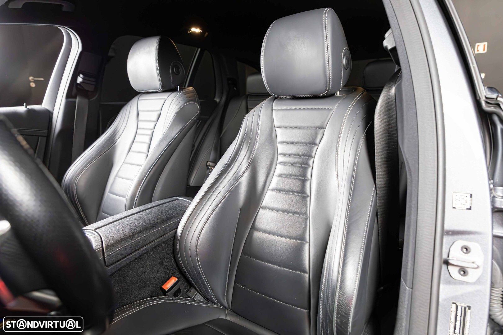 Mercedes-Benz E 300 de AMG Line - 8