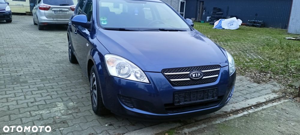 Kia Ceed 1.4 Comfort - 3