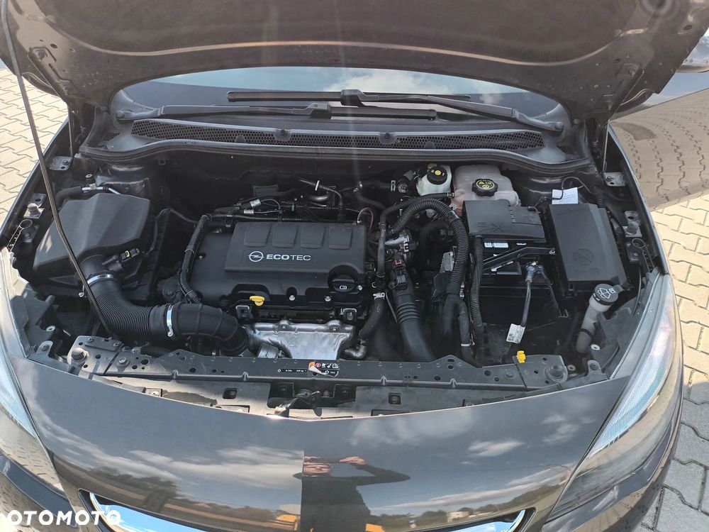 Opel Astra 1.4 Turbo Edition - 12