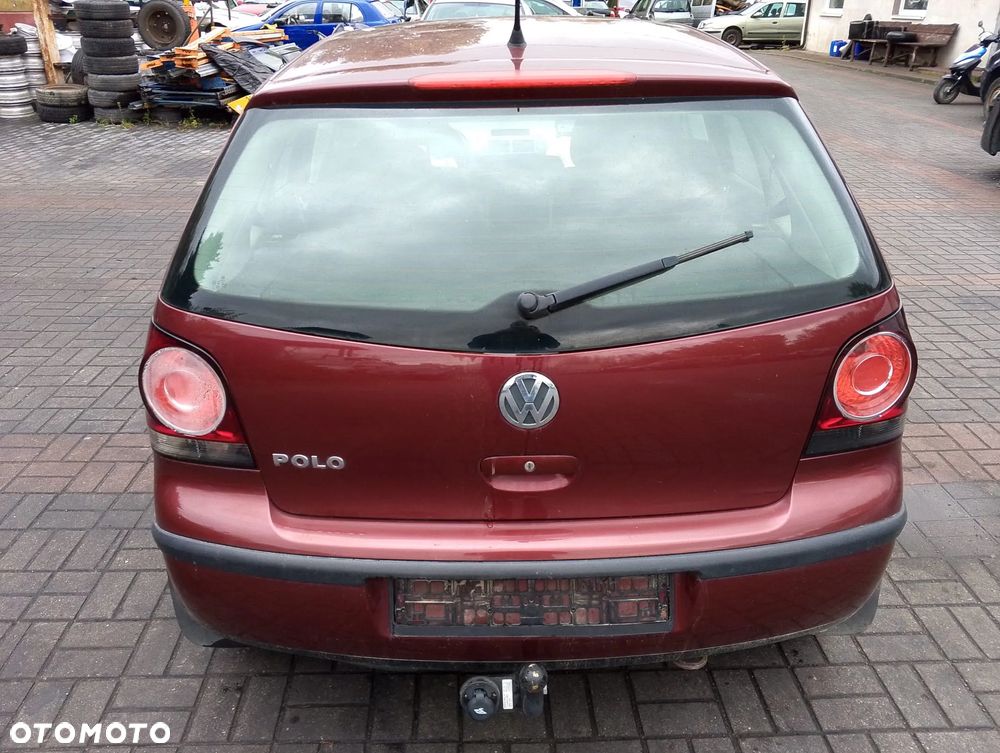 Volkswagen Polo 9N3 FL (05-09.) 1.2 B 59KM. Silnik BBM Skrzynia JHN/LVC  lakier LC3R.Cały na części. GWARANCJA !!! Przód Tył Zestaw Komplet Drzwi Klapa Zderzak Błotnik Maska Grill Atrapa Szyba Pas Lampa Lusterko Boczki Fotel Kanapa Kokpit Deska Rozdzielcza Przełącznik Włącznik Sterownik Przewody Wiązka Instalacja Moduł Komputer Czujnik Listwa Pompa Alternator Wtryski Głowica Rozrusznik Kompresor Sprzęgło Dwumas Silnik Skrzynia ABS Klimatyzacji Paliwa Wspomagania Kolektor Turbina Przepustnica Zawór Chłodnica Koło Hak Belka Sanki Zawieszenie Mcpherson Półoś Amortyzator Wydech Tłumik Zacisk Most - 4