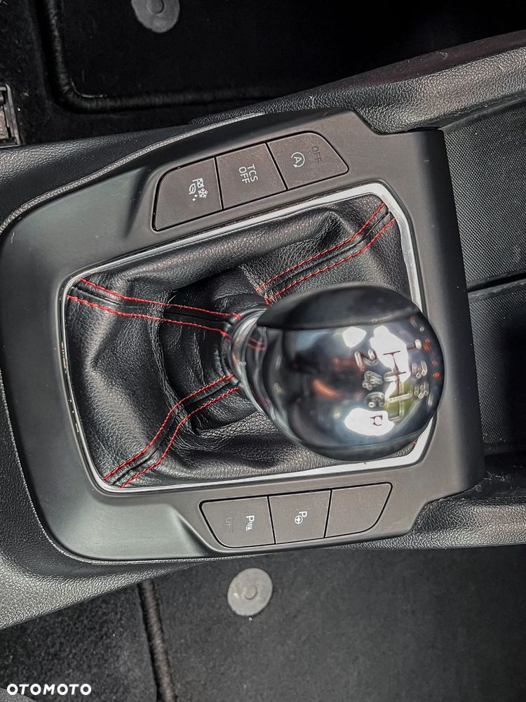 Ford Focus 1.0 EcoBoost Start-Stopp-System ST-LINE STYLE - 31