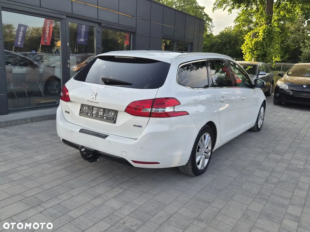 Peugeot 308 1.6 e-HDi Active S&S - 10