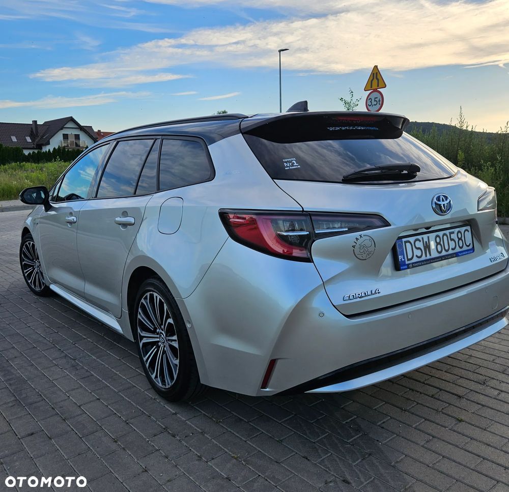 Toyota Corolla 1.8 Hybrid Selection - 5