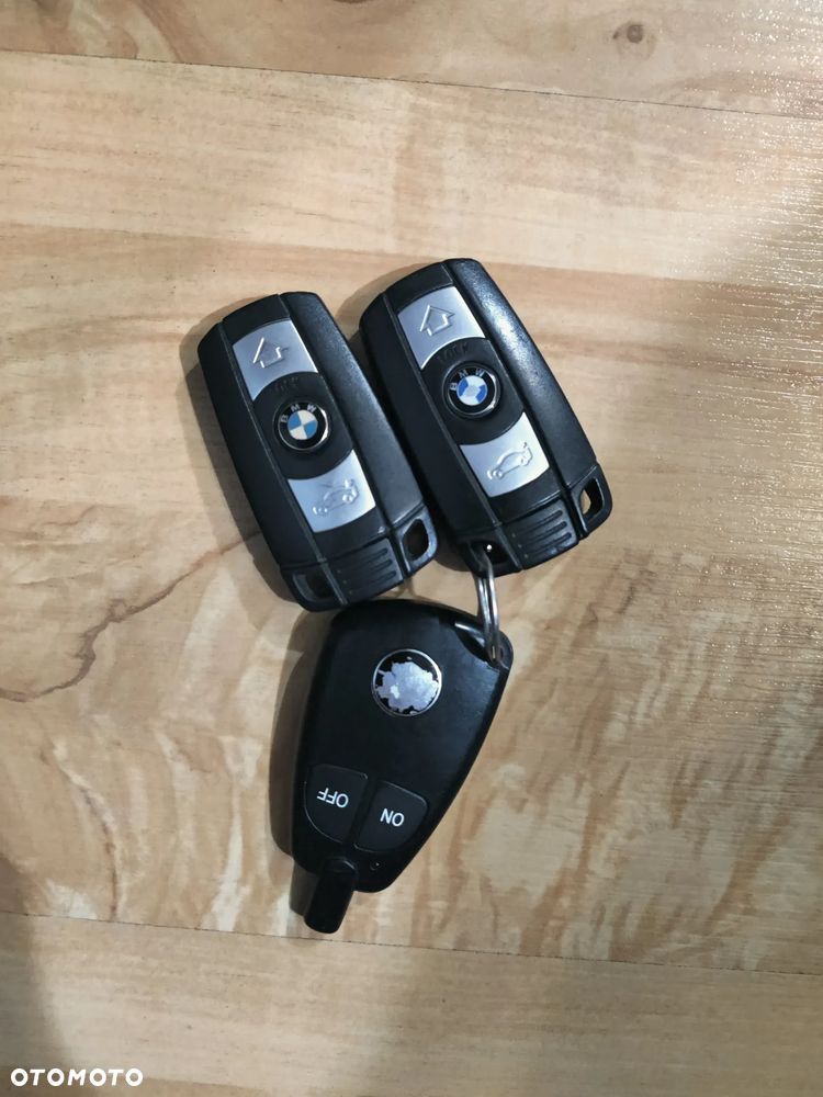 BMW Seria 5 525d Touring - 40