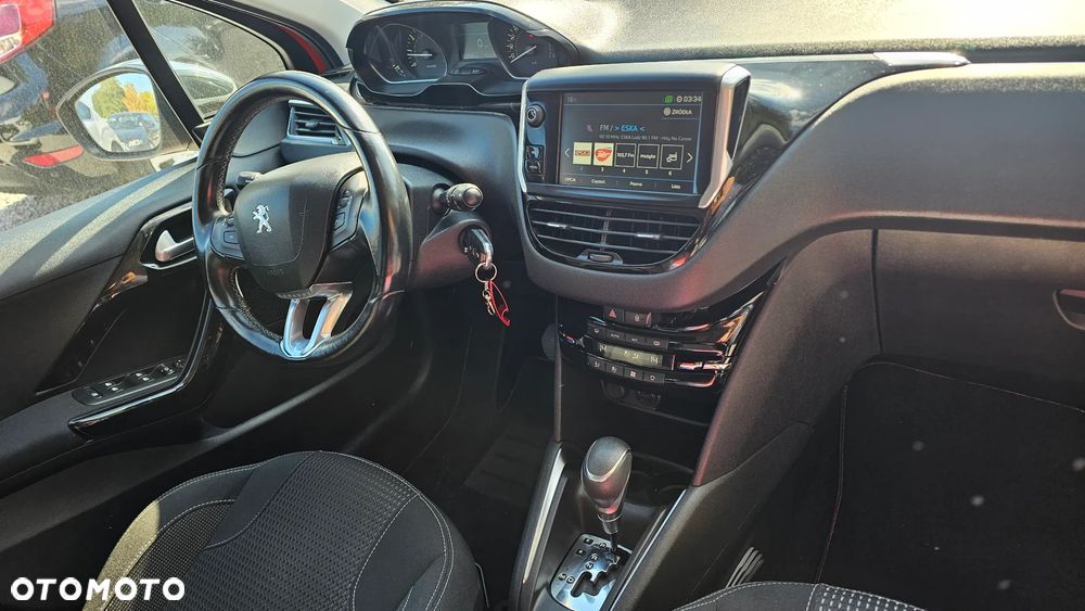 Peugeot 208 1.2 PureTech Allure S&S EAT6 - 12