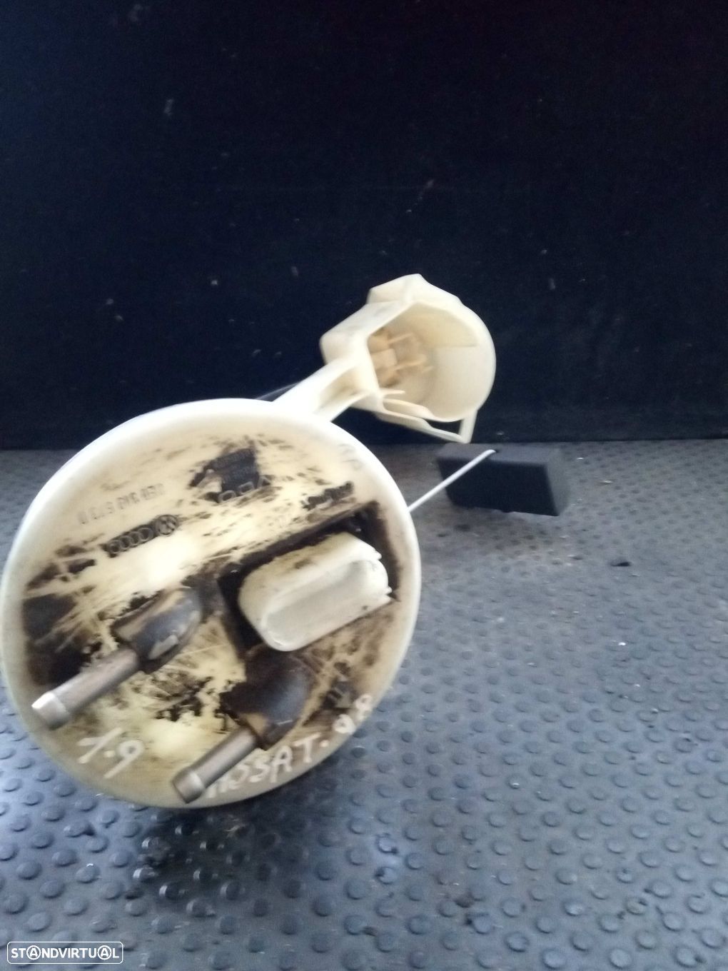 Bomba / Boia Combustivel  Volkswagen Passat (3B2) - 1