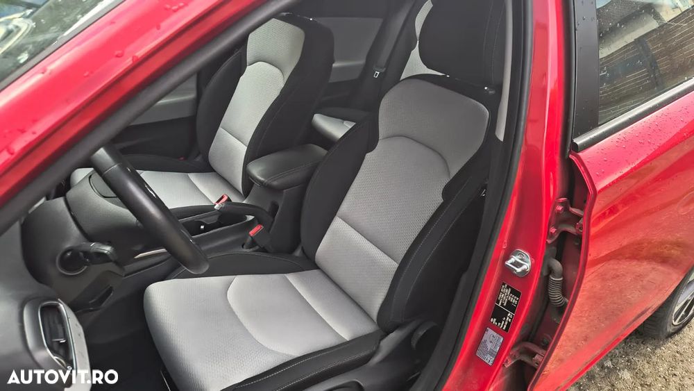 Hyundai i30 1.6 CRDI Trend - 10