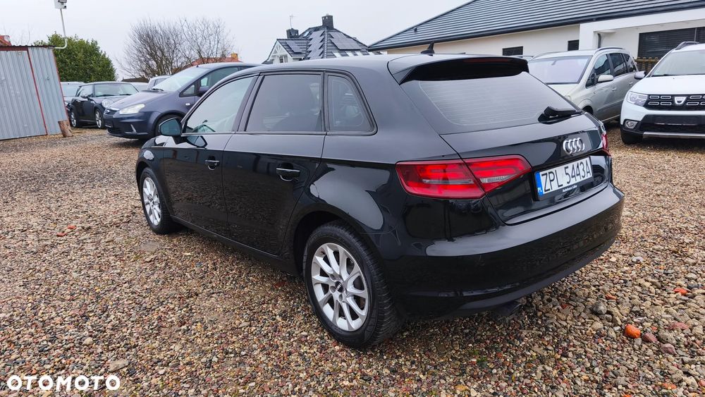 Audi A3 Sportback 1.6 TDI - 11