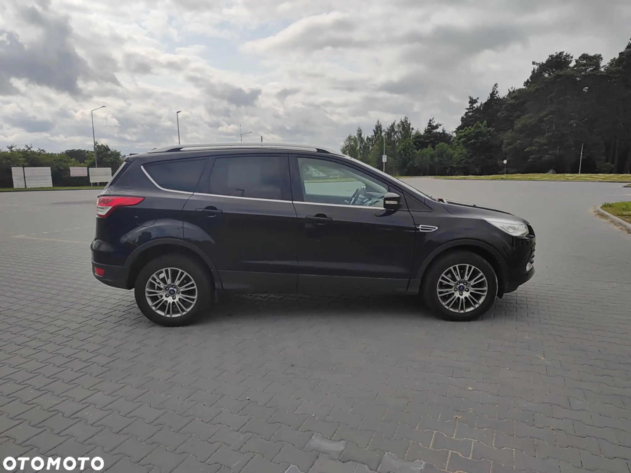 Ford Kuga 2.0 TDCi 4WD Titanium - 4