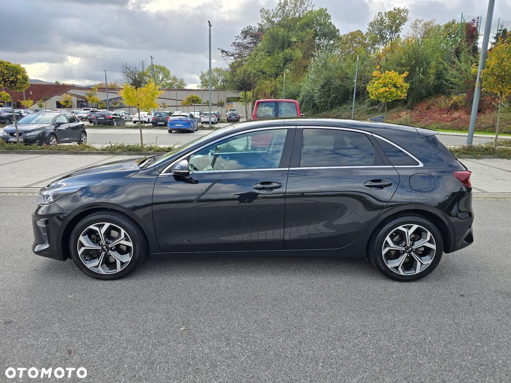 Kia Ceed - 26