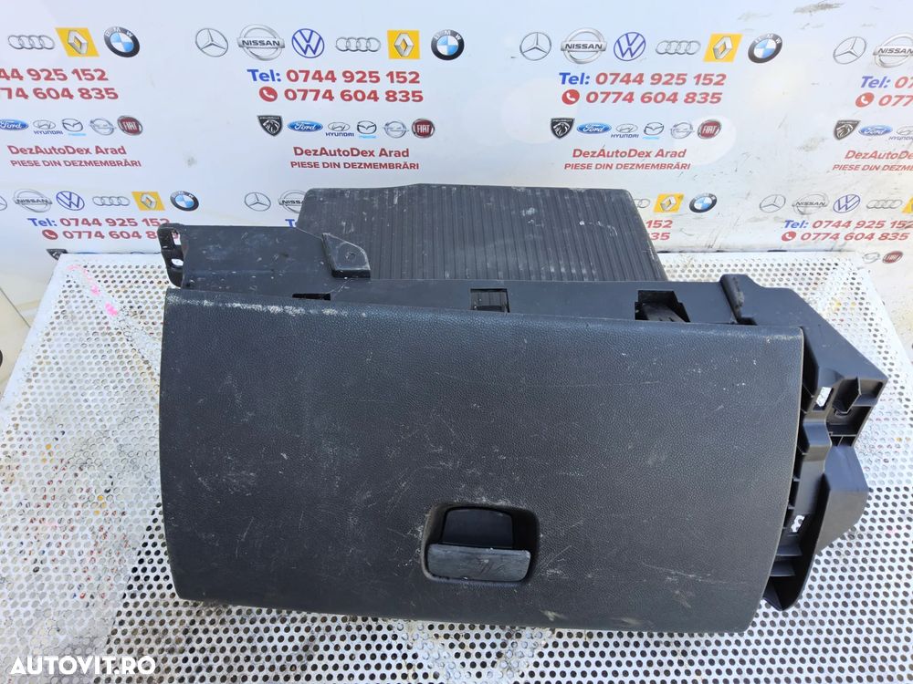 Usa torpedou Renault Trafic 2014-2020 Opel Vivaro Nissan nv300 cod 681081578r - 1