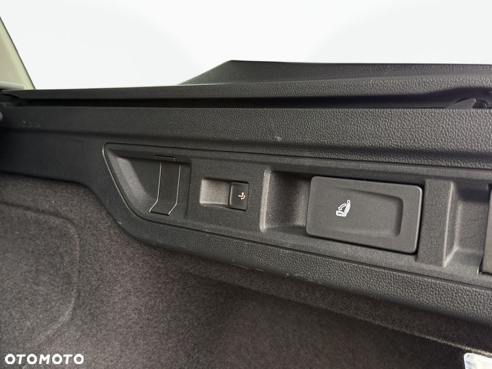 Volkswagen Passat Variant 1.5 TSI EVO Business DSG - 38