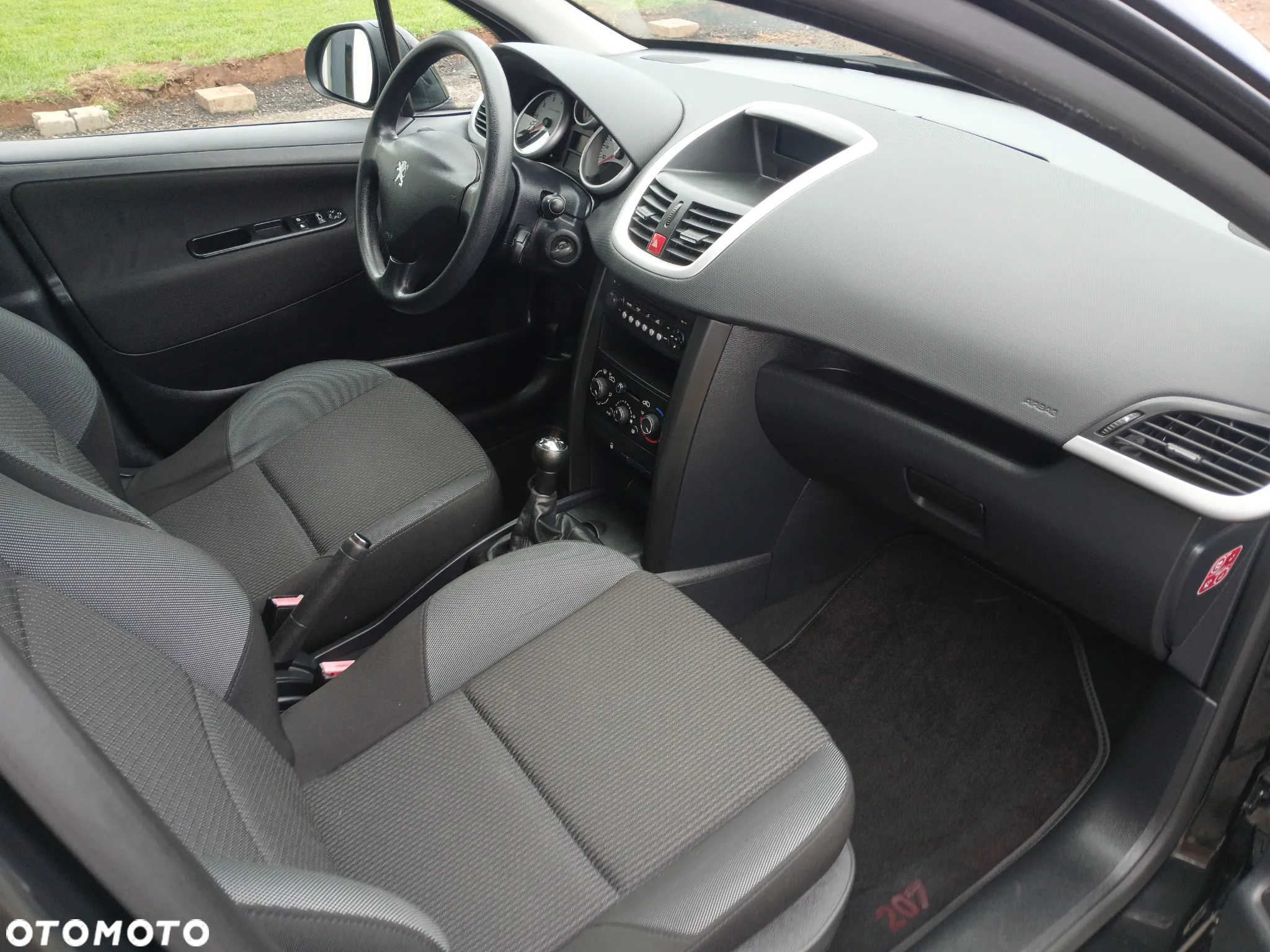 Peugeot 207 1.4 Presence - 7