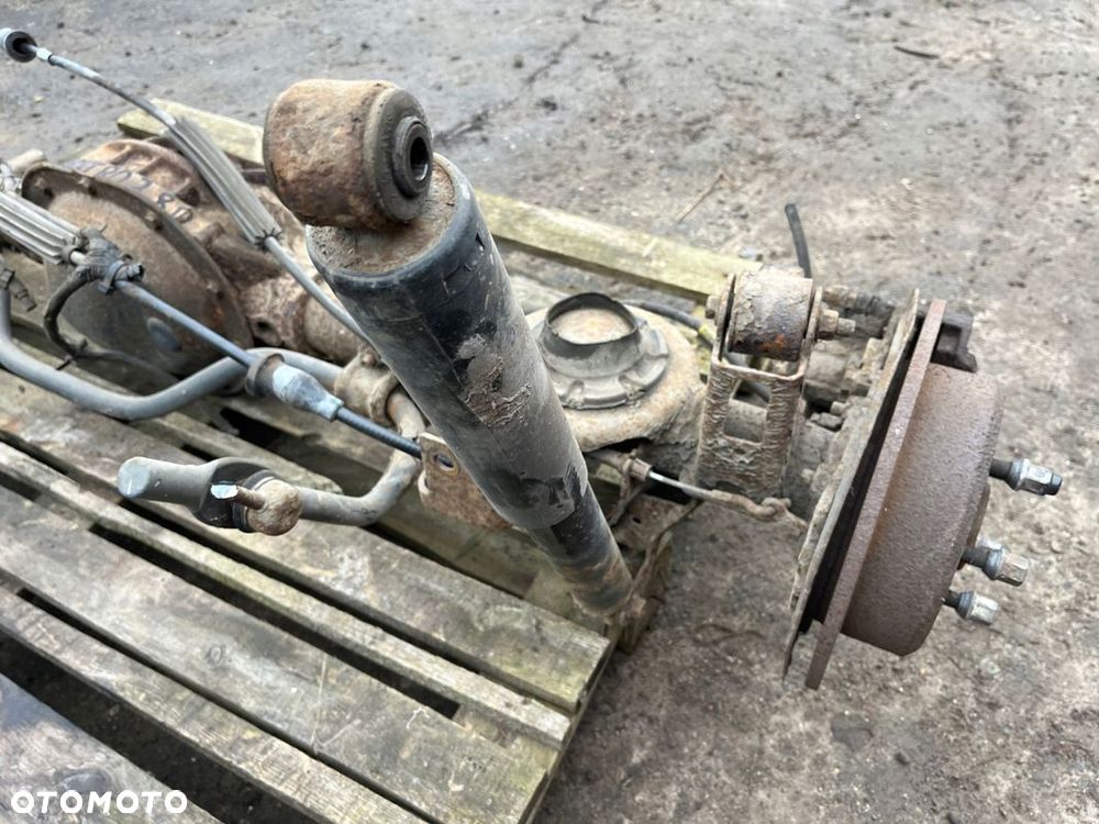 DODGE NITRO 2.8CRD AUTOMAT MOST TYŁ BDB STAN - 6