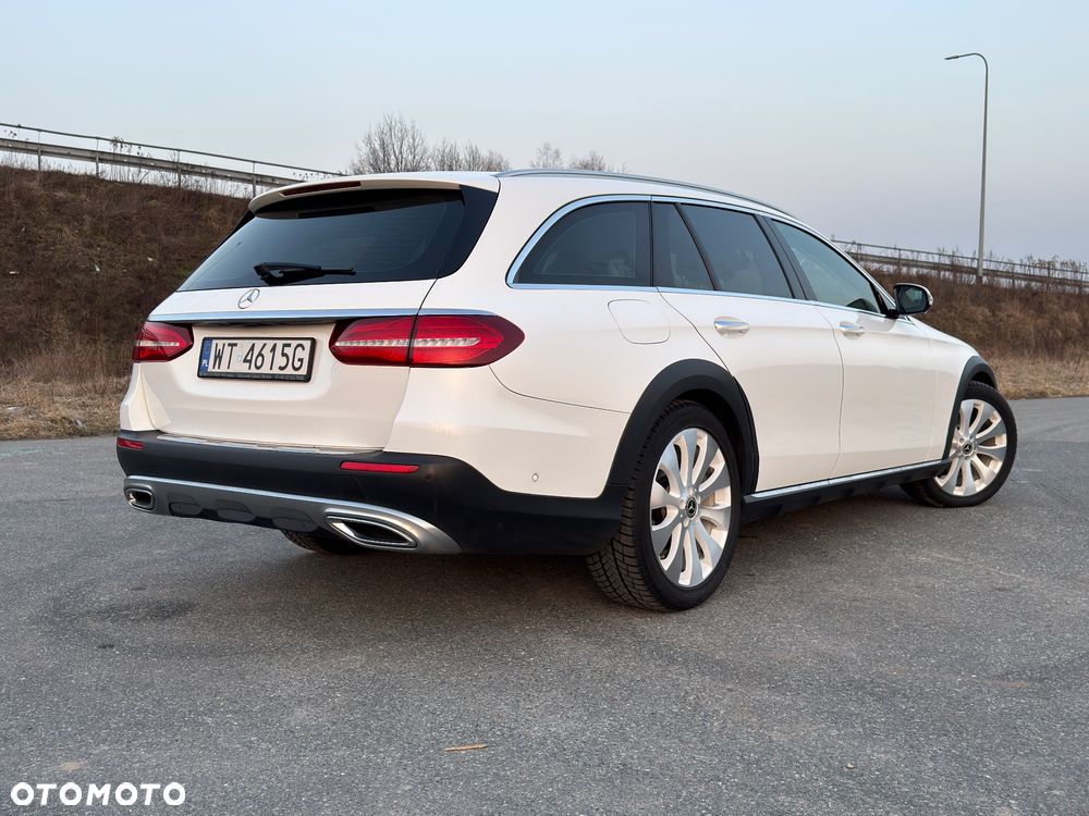 Mercedes-Benz Klasa E 220 d 4-Matic All-Terrain - 7