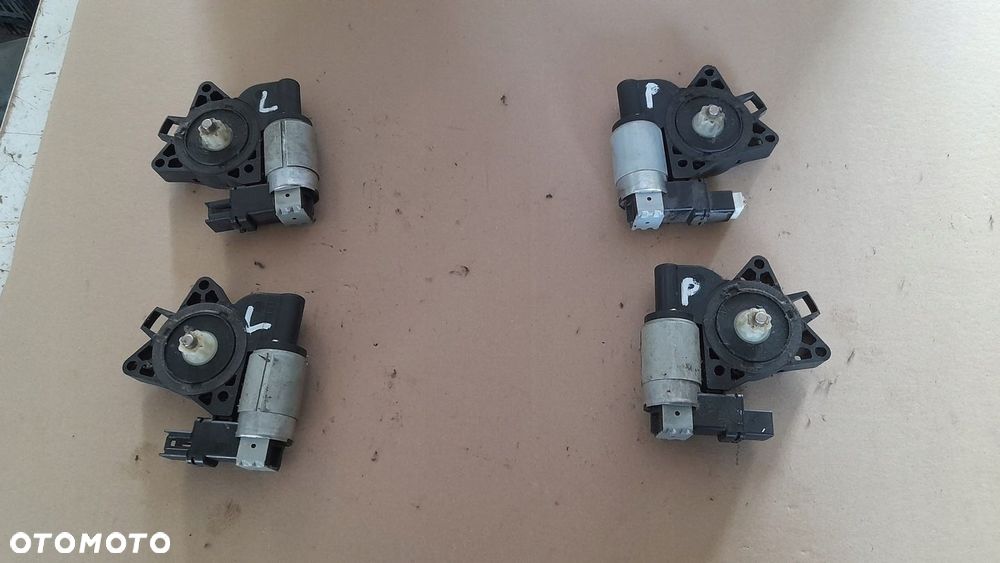 SILNICZEK PODNOSZENIA SZYB LEWY MAZDA 3 6