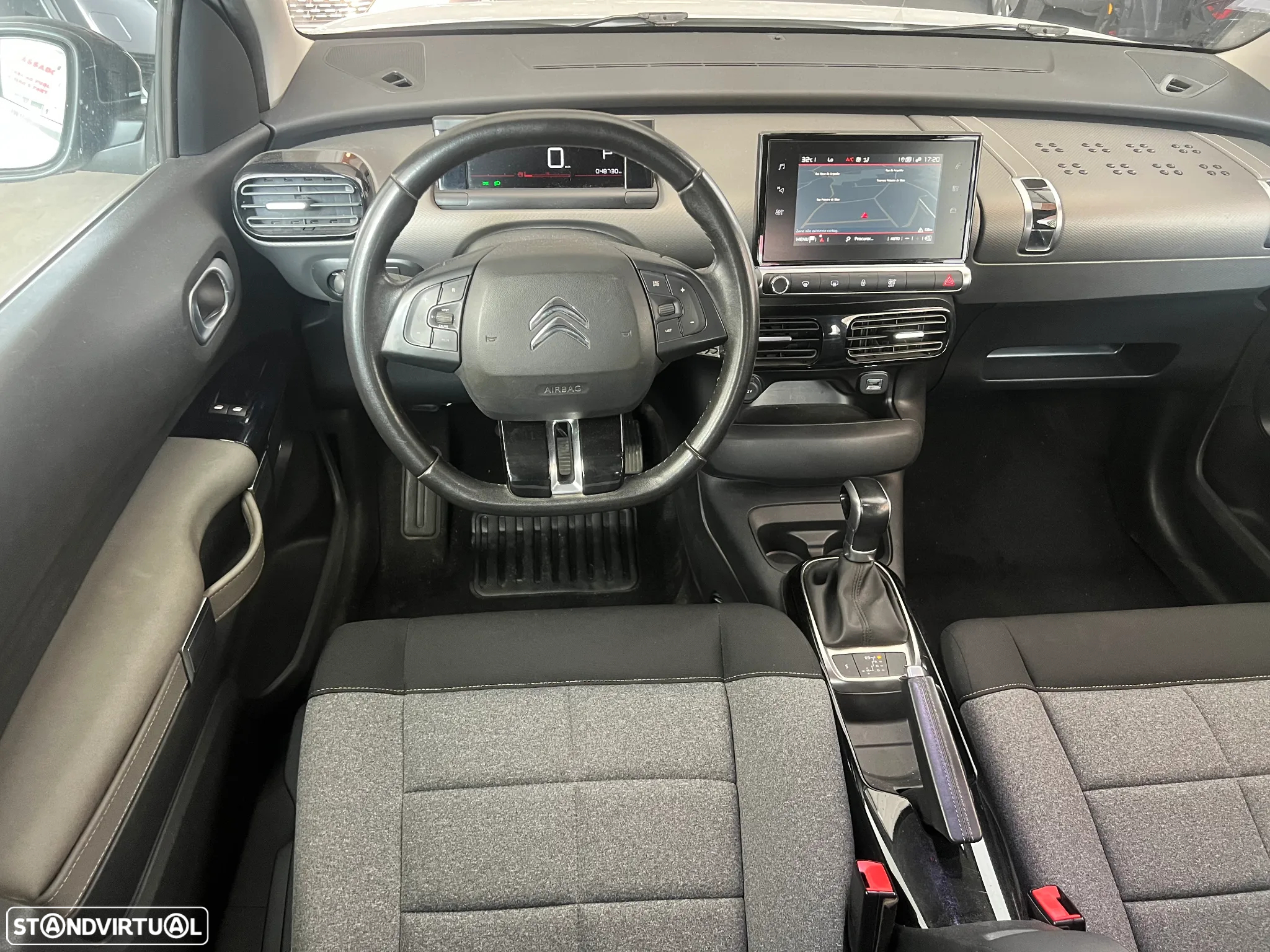 Citroën C4 Cactus 1.2 PureTech Shine EAT6 - 14