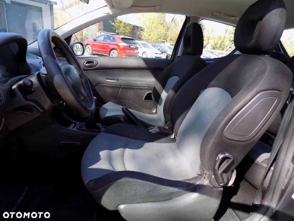 Peugeot 206 - 7