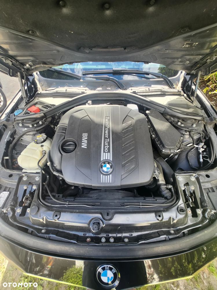 BMW Seria 3 330d Luxury Line sport - 36
