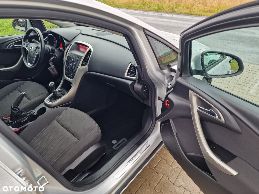 Opel Astra 1.4 Turbo Edition - 25