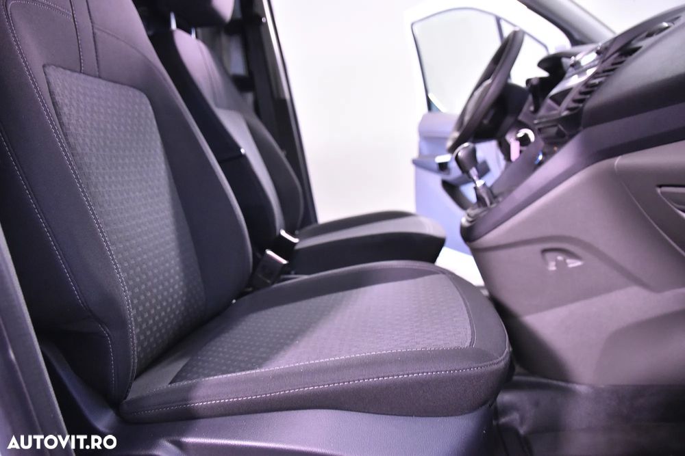 Ford Transit Connect - 10
