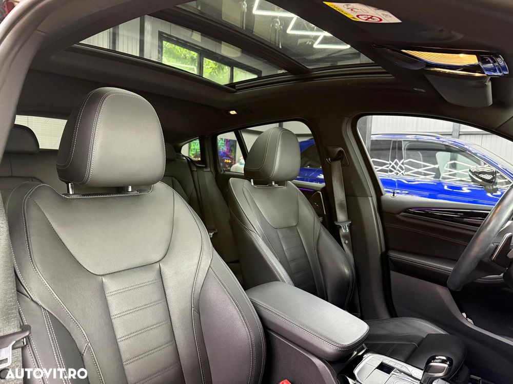 BMW X4 2023 — imagine 32
