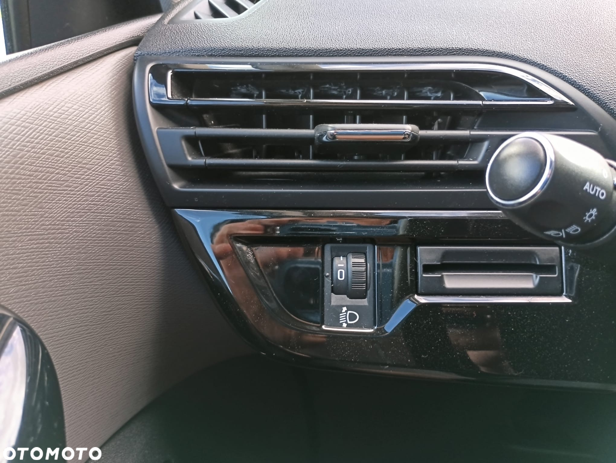 Citroën C4 Grand Picasso BlueHDi 120 Business Class - 35