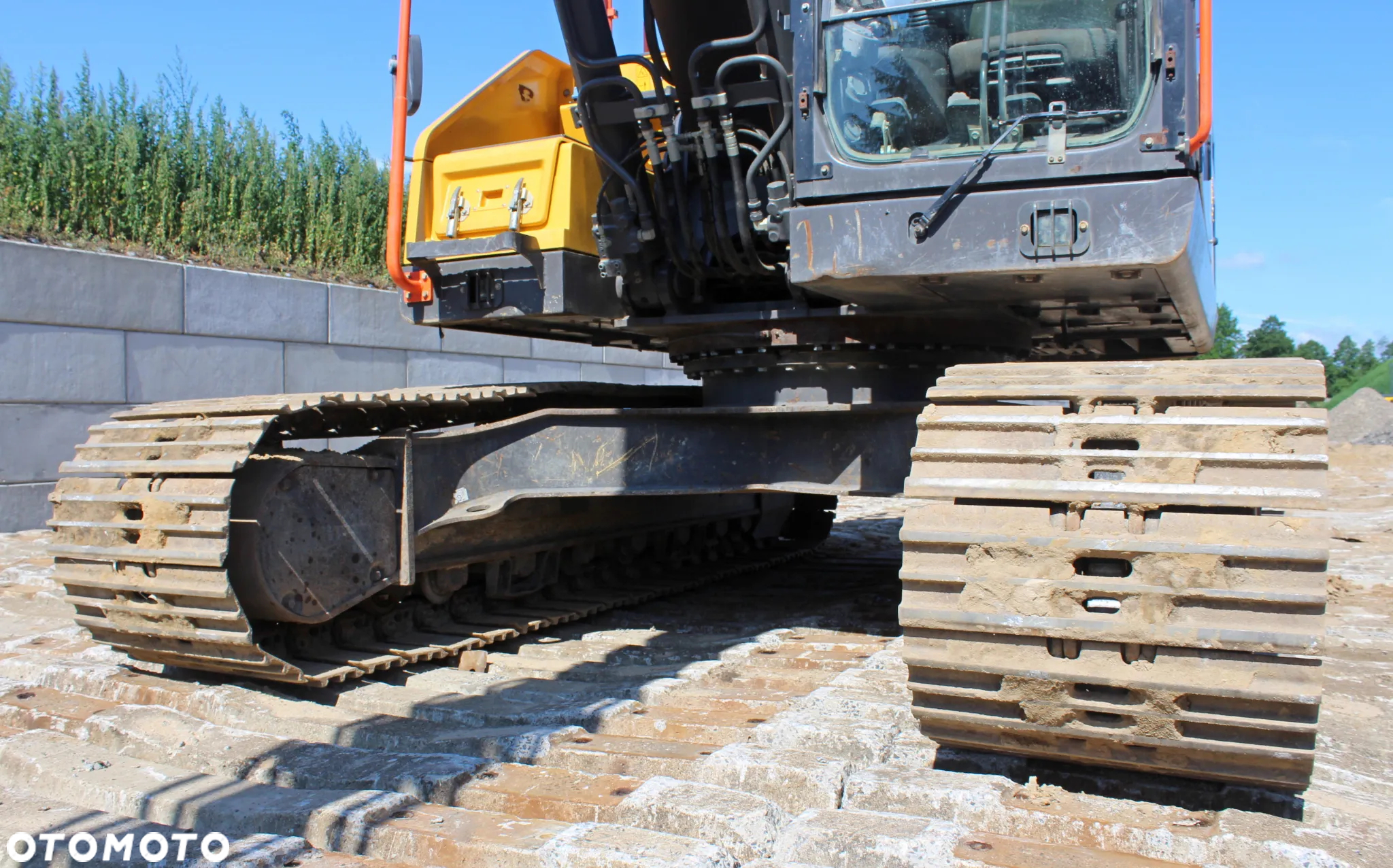 Volvo EC220EL - 10