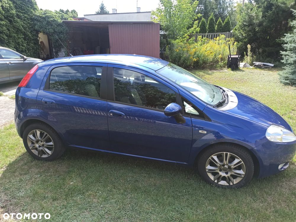 Fiat Grande Punto - 8